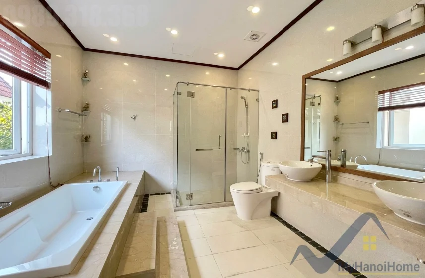 Xem ảnh 20: Ảnh 20: Cho thuê biệt thự Vinhomes Riverside trang bị full nội thất 4pn