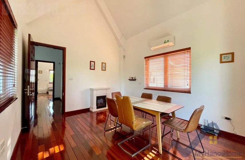 Xem ảnh 23: Ảnh 23: Cho thuê biệt thự Vinhomes Riverside trang bị full nội thất 4pn