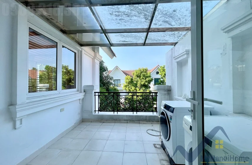 Xem ảnh 24: Ảnh 24: Cho thuê biệt thự Vinhomes Riverside trang bị full nội thất 4pn