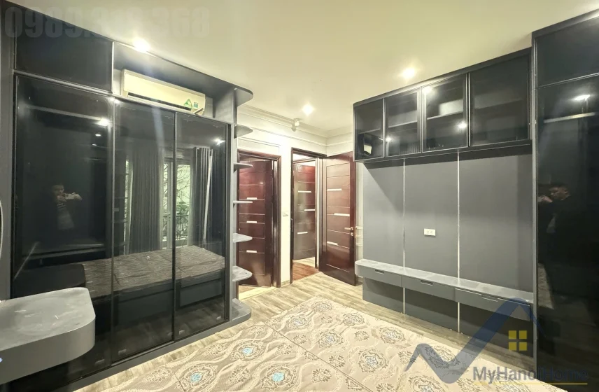 Xem ảnh 3: Ảnh 3: Cho thuê biệt thự Vinhomes Riverside trang bị full nội thất