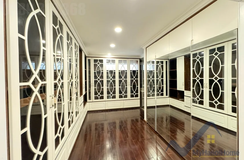 Xem ảnh 8: Ảnh 8: Cho thuê biệt thự Vinhomes Riverside trang bị full nội thất