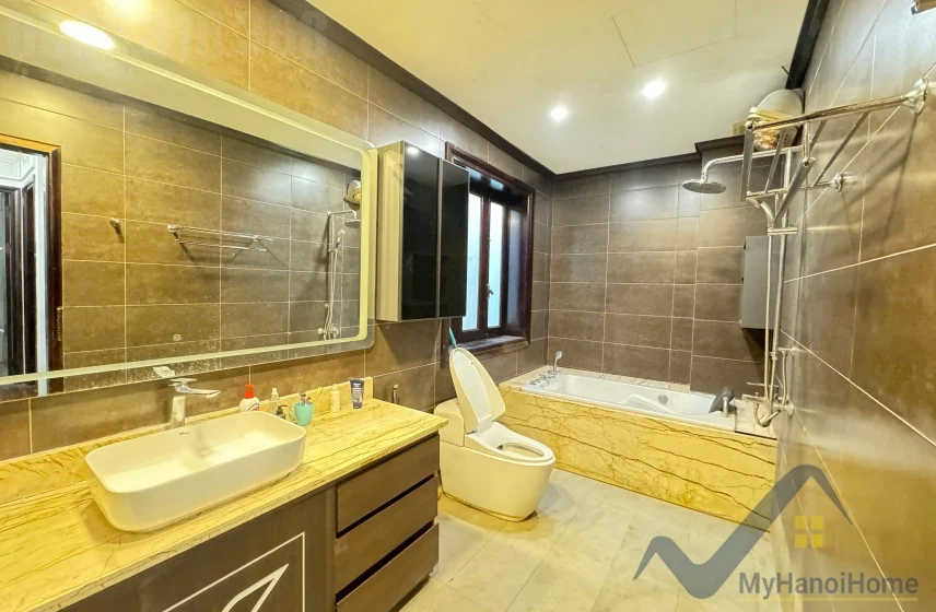 Xem ảnh 10: Ảnh 10: Cho thuê biệt thự Vinhomes Riverside trang bị full nội thất