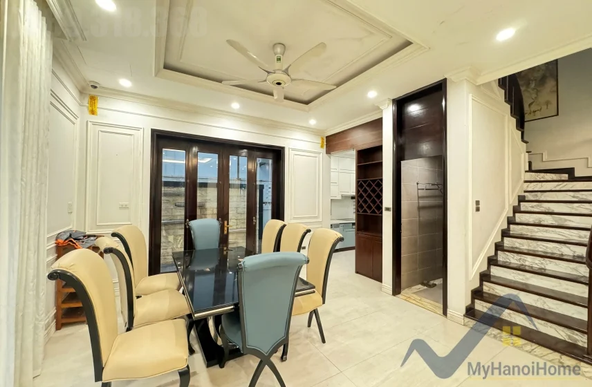 Xem ảnh 13: Ảnh 13: Cho thuê biệt thự Vinhomes Riverside trang bị full nội thất