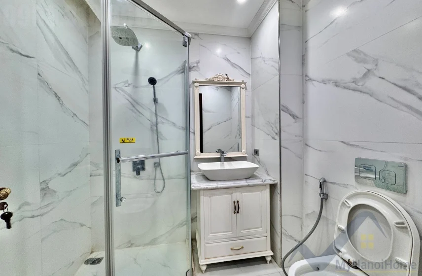 Xem ảnh 11: Ảnh 11: Cho thuê biệt thự Vinhomes Riveside Harmony có thang máy 4PN