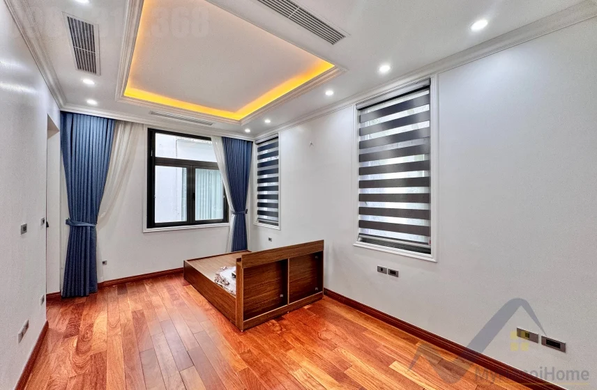 Xem ảnh 21: Ảnh 21: Cho thuê biệt thự Vinhomes Riveside Harmony có thang máy 4PN