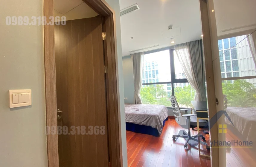 Xem ảnh 5: Ảnh 5: Cho thuê căn hộ đập thông 3PN, 4WC Vinhomes Symphony 130m2