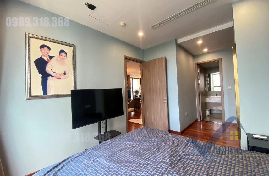 Xem ảnh 9: Ảnh 9: Cho thuê căn hộ đập thông 3PN, 4WC Vinhomes Symphony 130m2