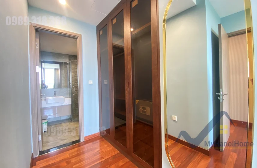 Xem ảnh 12: Ảnh 12: Cho thuê căn hộ đập thông 3PN, 4WC Vinhomes Symphony 130m2