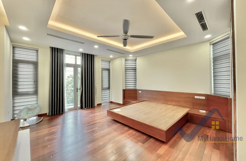 Xem ảnh 10: Ảnh 10: Cho thuê đơn lập Vinhomes Harmony full nội thất bên Hồ