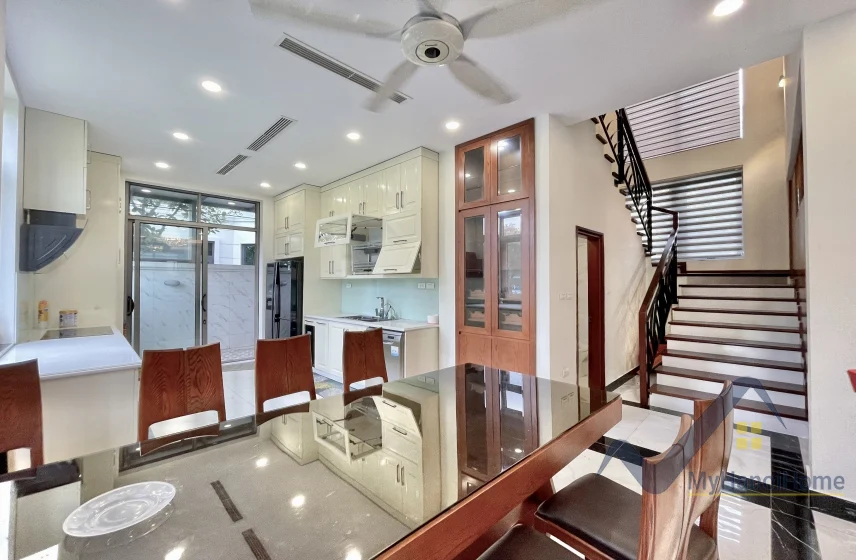 Xem ảnh 17: Ảnh 17: Cho thuê đơn lập Vinhomes Harmony full nội thất bên Hồ