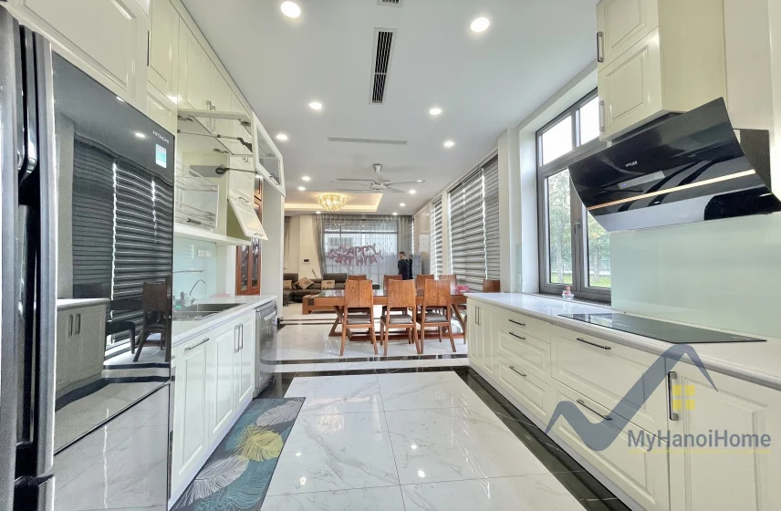 Xem ảnh 18: Ảnh 18: Cho thuê đơn lập Vinhomes Harmony full nội thất bên Hồ