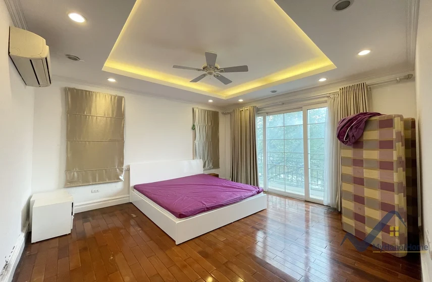 Xem ảnh 6: Ảnh 6: Cho thuê đơn lập Vinhomes Riverside gần Almaz và BIS