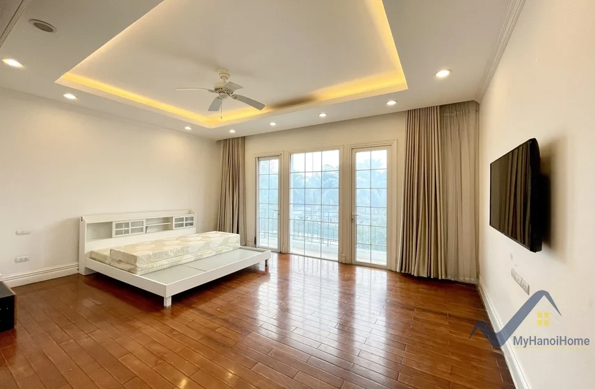 Xem ảnh 22: Ảnh 22: Cho thuê đơn lập Vinhomes Riverside gần Almaz và BIS