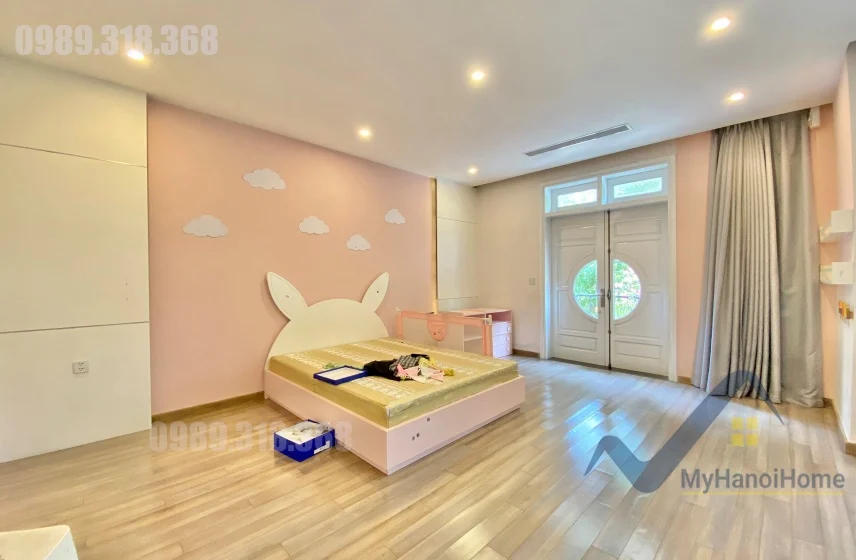 Xem ảnh 7: Ảnh 7: Cho thuê đơn lập Vinhomes Riverside phong cách hiện đại, full đồ