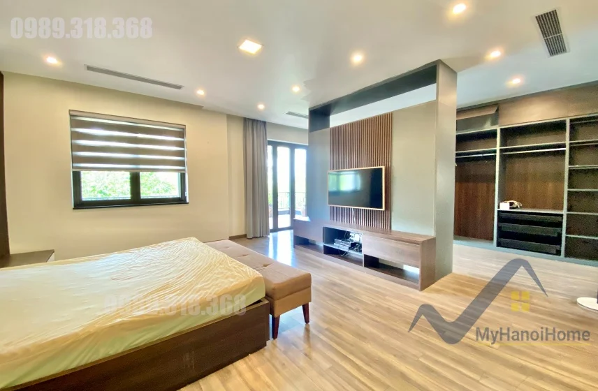 Xem ảnh 11: Ảnh 11: Cho thuê đơn lập Vinhomes Riverside phong cách hiện đại, full đồ