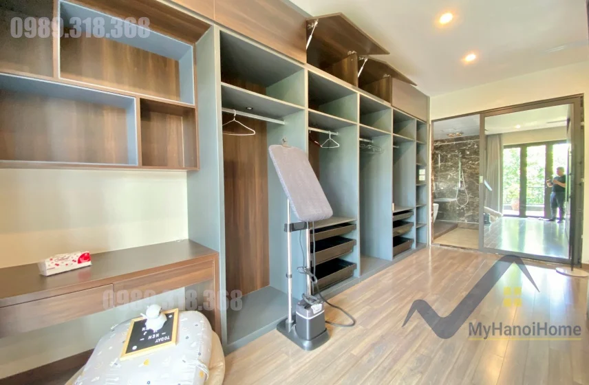 Xem ảnh 14: Ảnh 14: Cho thuê đơn lập Vinhomes Riverside phong cách hiện đại, full đồ
