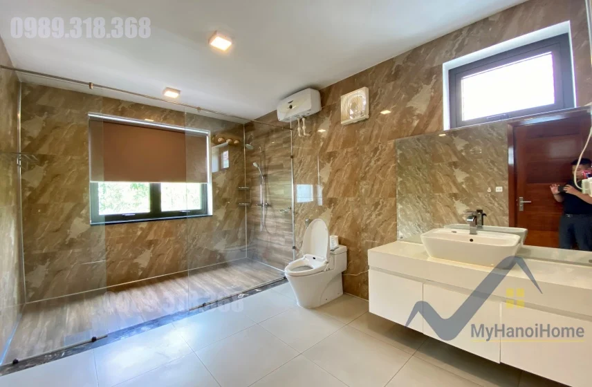 Xem ảnh 18: Ảnh 18: Cho thuê đơn lập Vinhomes Riverside phong cách hiện đại, full đồ