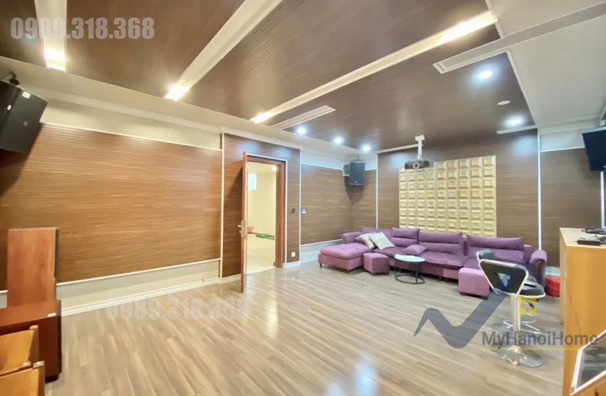 Xem ảnh 26: Ảnh 26: Cho thuê đơn lập Vinhomes Riverside phong cách hiện đại, full đồ