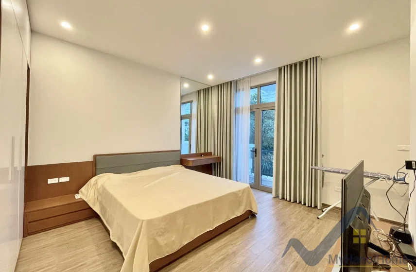 Xem ảnh 3: Ảnh 3: Cho thuê nhà 4PN khép kín Vinhomes Harmony