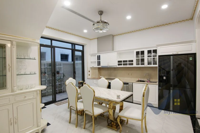 Xem ảnh 8: Ảnh 8: Cho thuê nhà Harmony khu Nguyệt Quế thiết kế tân cổ điển, full đồ