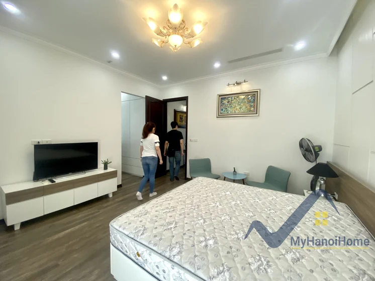 Xem ảnh 6: Ảnh 6: Cho thuê nhà liền kề Vinhome Riverside Long Biên full đồ