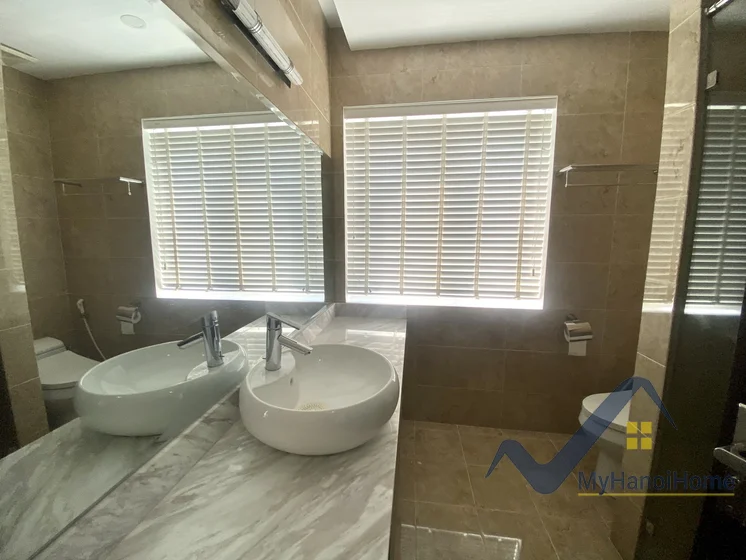 Xem ảnh 11: Ảnh 11: Cho thuê nhà liền kề Vinhome Riverside Long Biên full đồ