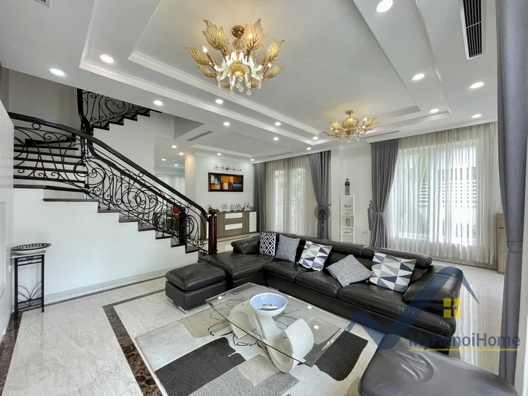 Xem ảnh 13: Ảnh 13: Cho thuê nhà liền kề Vinhome Riverside Long Biên full đồ