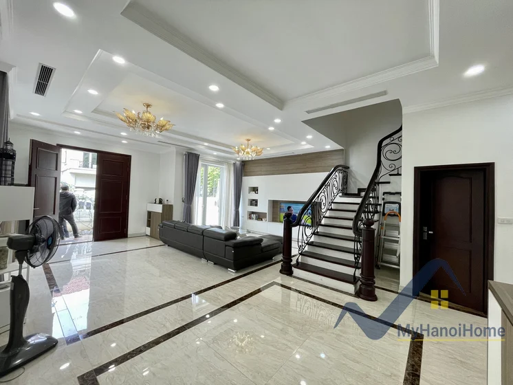 Xem ảnh 15: Ảnh 15: Cho thuê nhà liền kề Vinhome Riverside Long Biên full đồ