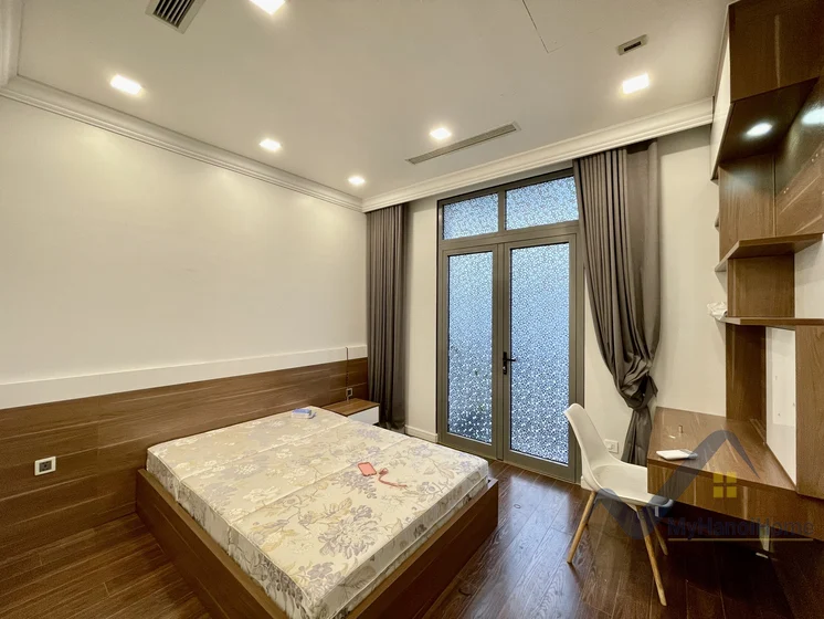 Xem ảnh 4: Ảnh 4: Cho thuê nhà liền kề Vinhomes Harmony Long Biên full đồ