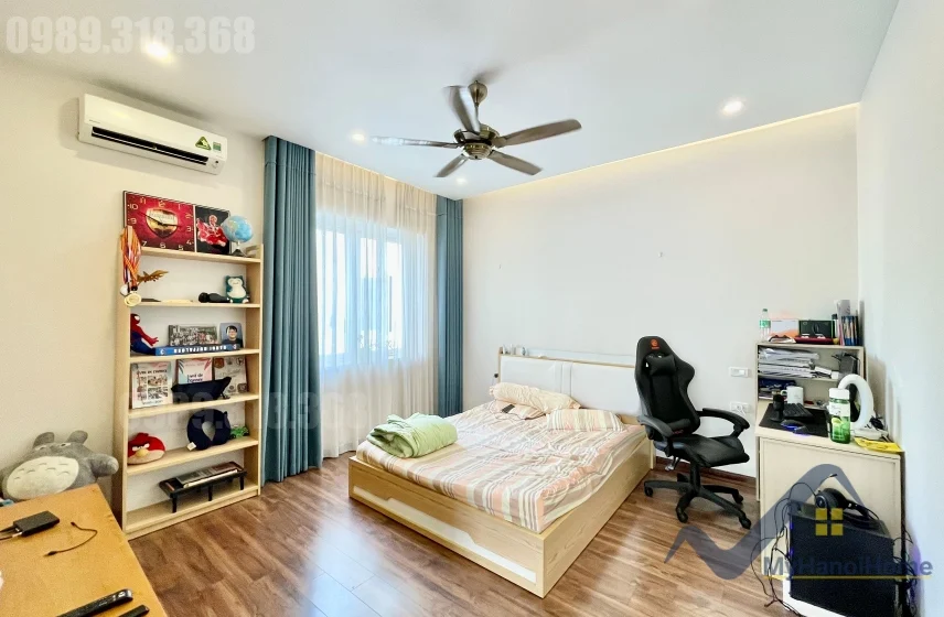 Xem ảnh 6: Ảnh 6: Cho thuê nhà liền kề Vinhomes Riverside 4 phòng ngủ