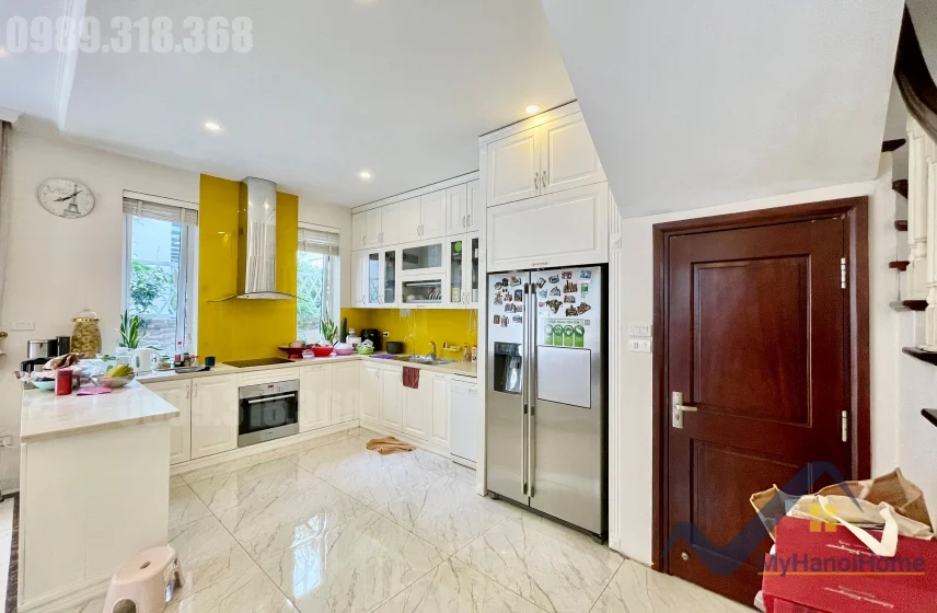 Xem ảnh 22: Ảnh 22: Cho thuê nhà liền kề Vinhomes Riverside 4 phòng ngủ