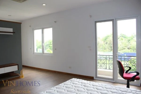 Xem ảnh 14: Ảnh 14: Cho thuê nhà tại Vinhomes Riverside Hoa Lan full nội thất