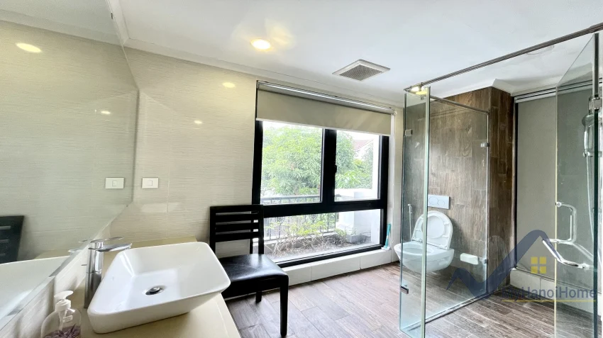 Xem ảnh 12: Ảnh 12: Cho thuê nhà Vinhomes Riverside 4 phòng ngủ có thang máy