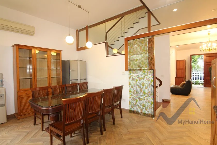Xem ảnh 18: Ảnh 18: Cho thuê nhà Vinhomes Riverside đủ đồ 4 phòng ngủ gần BIS