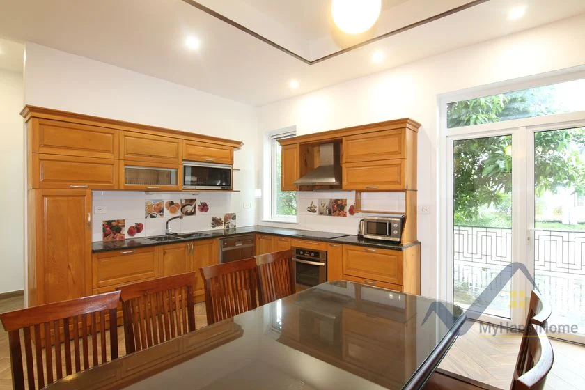 Xem ảnh 19: Ảnh 19: Cho thuê nhà Vinhomes Riverside đủ đồ 4 phòng ngủ gần BIS