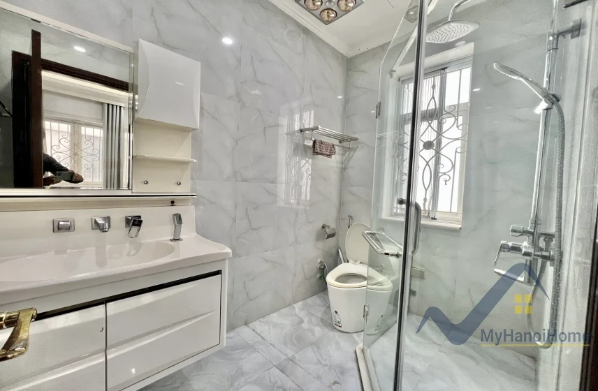 Xem ảnh 3: Ảnh 3: Cho thuê nhà Vinhomes Riverside Long Biên, 4PN đủ nội thất
