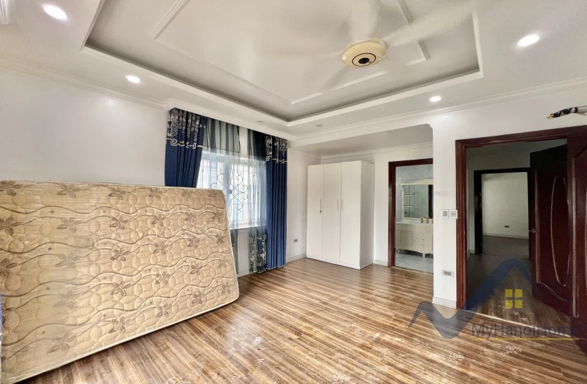 Xem ảnh 5: Ảnh 5: Cho thuê nhà Vinhomes Riverside Long Biên, 4PN đủ nội thất