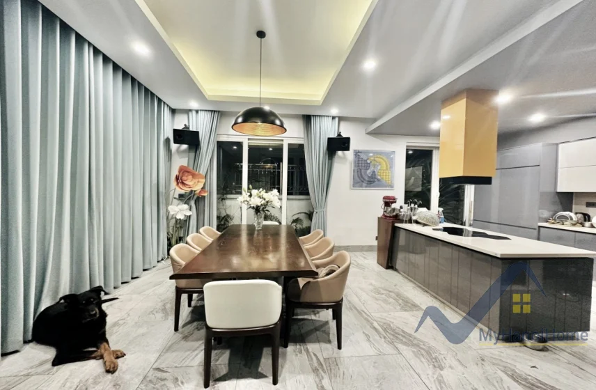 Xem ảnh 3: Ảnh 3: Cho thuê nhà Vinhomes Riverside thiết kế nội thất hiện đại