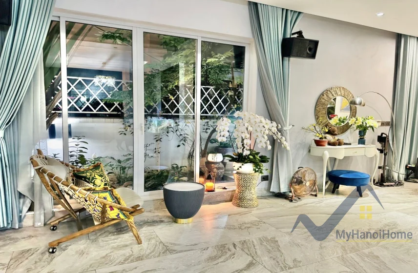 Xem ảnh 4: Ảnh 4: Cho thuê nhà Vinhomes Riverside thiết kế nội thất hiện đại