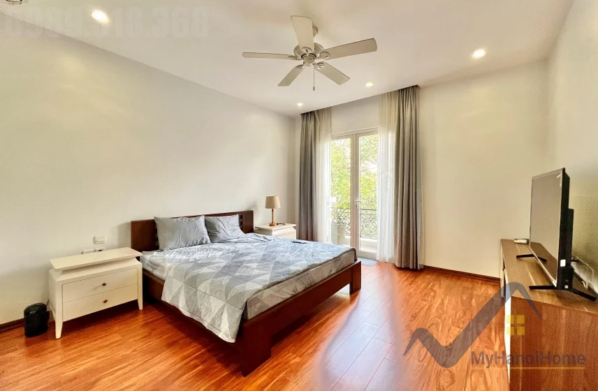 Xem ảnh 6: Ảnh 6: Cho thuê song lập Vinhomes Riverside biệt thự full đồ