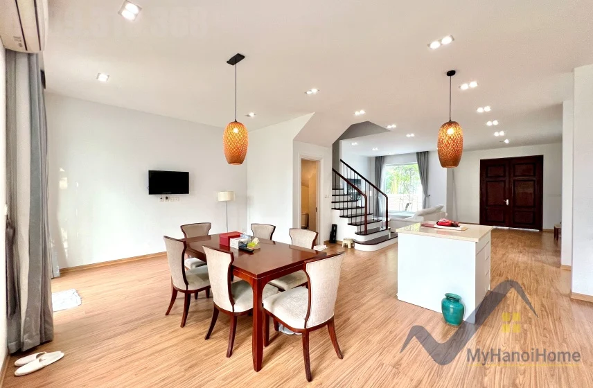 Xem ảnh 22: Ảnh 22: Cho thuê song lập Vinhomes Riverside biệt thự full đồ