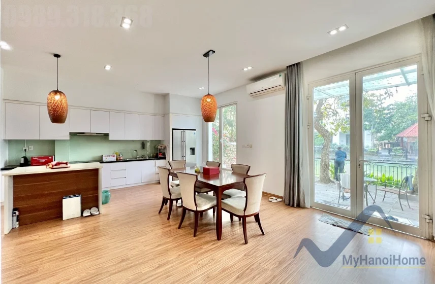 Xem ảnh 23: Ảnh 23: Cho thuê song lập Vinhomes Riverside biệt thự full đồ