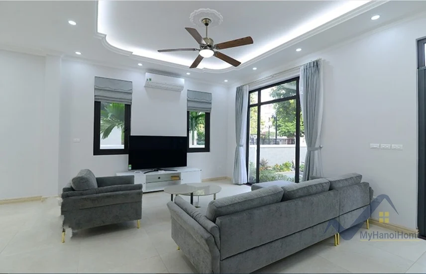 Xem ảnh 13: Ảnh 13: Cho thuê song lập Vinhomes Riverside đủ đồ, có tầng hầm