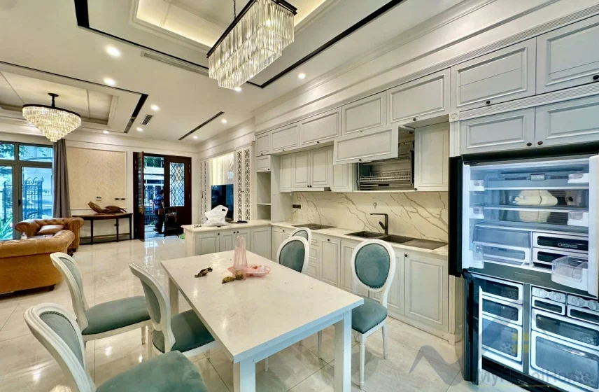 Xem ảnh 14: Ảnh 14: Cho thuê Vinhomes Harmony nhà liền kề 4 phòng ngủ khép kin