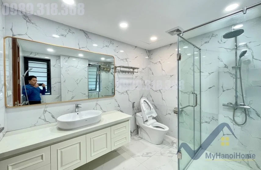Xem ảnh 14: Ảnh 14: Cho thuê Vinhomes Riverside biệt thự song lập hoàn thiện mới
