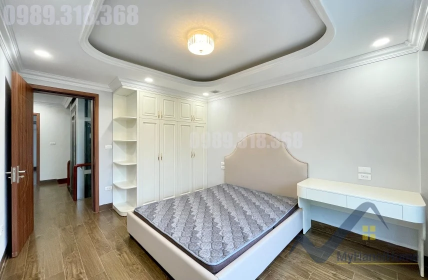 Xem ảnh 19: Ảnh 19: Cho thuê Vinhomes Riverside biệt thự song lập hoàn thiện mới