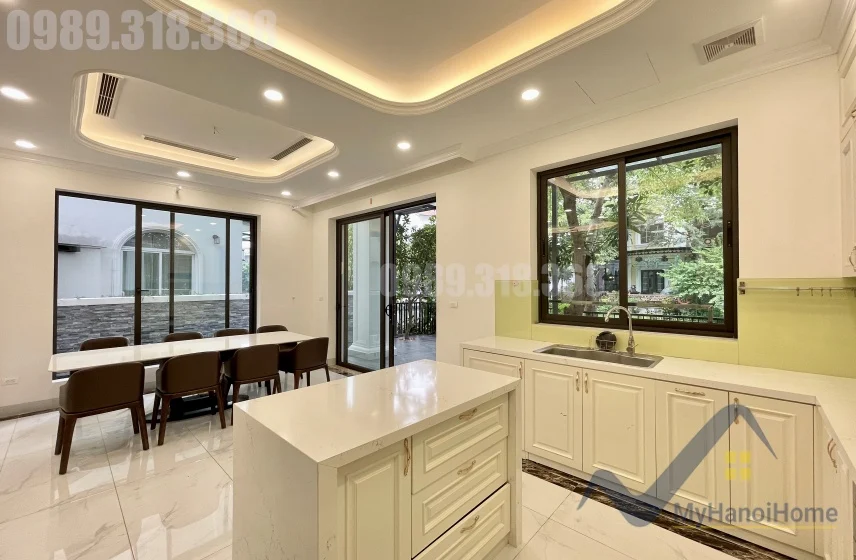 Xem ảnh 24: Ảnh 24: Cho thuê Vinhomes Riverside biệt thự song lập hoàn thiện mới