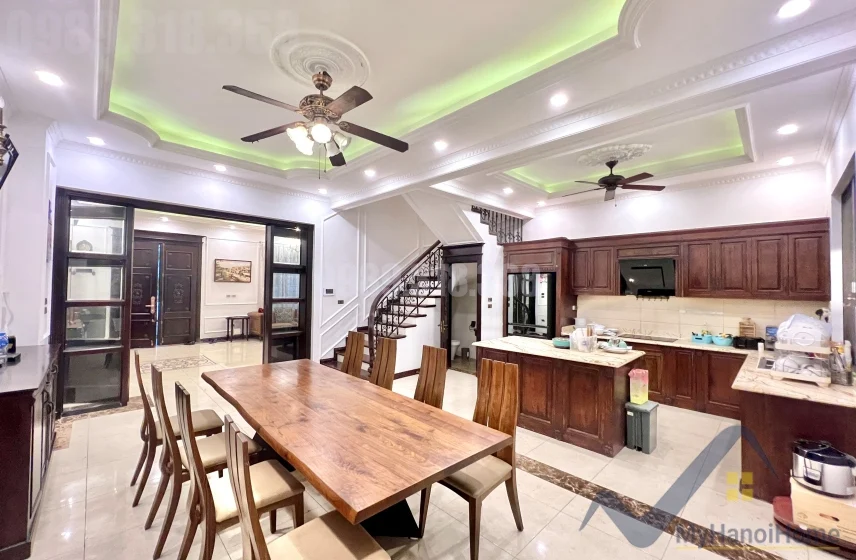 Xem ảnh 18: Ảnh 18: Chủ nhà cho thuê biệt thự Vinhomes Riverside đủ đồ 4PN hiện đại
