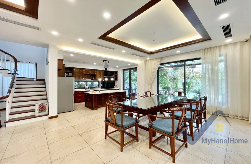 Xem ảnh 14: Ảnh 14: Đơn lập Vinhomes Riverside cho thuê full nội thất vườn rộng