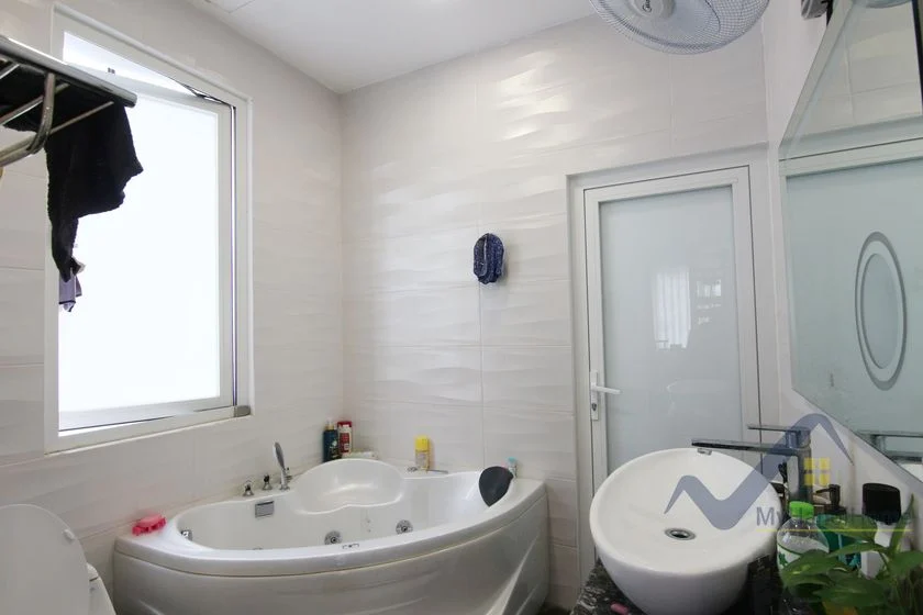 Xem ảnh 3: Ảnh 3: Liền kề Vinhomes Riverside giai đoạn 1 cần cho thuê